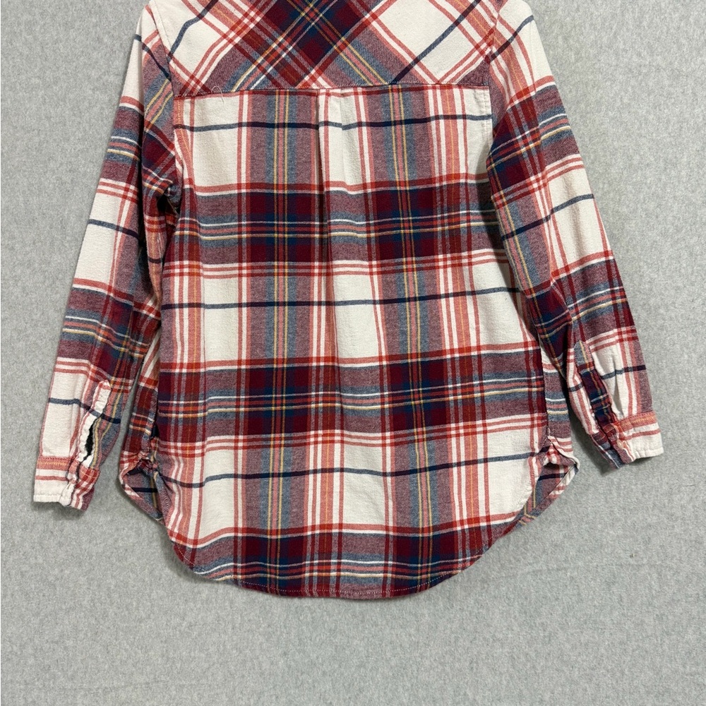 Small Gap Women’s Red Plaid Shirt - Picture 3 of 3